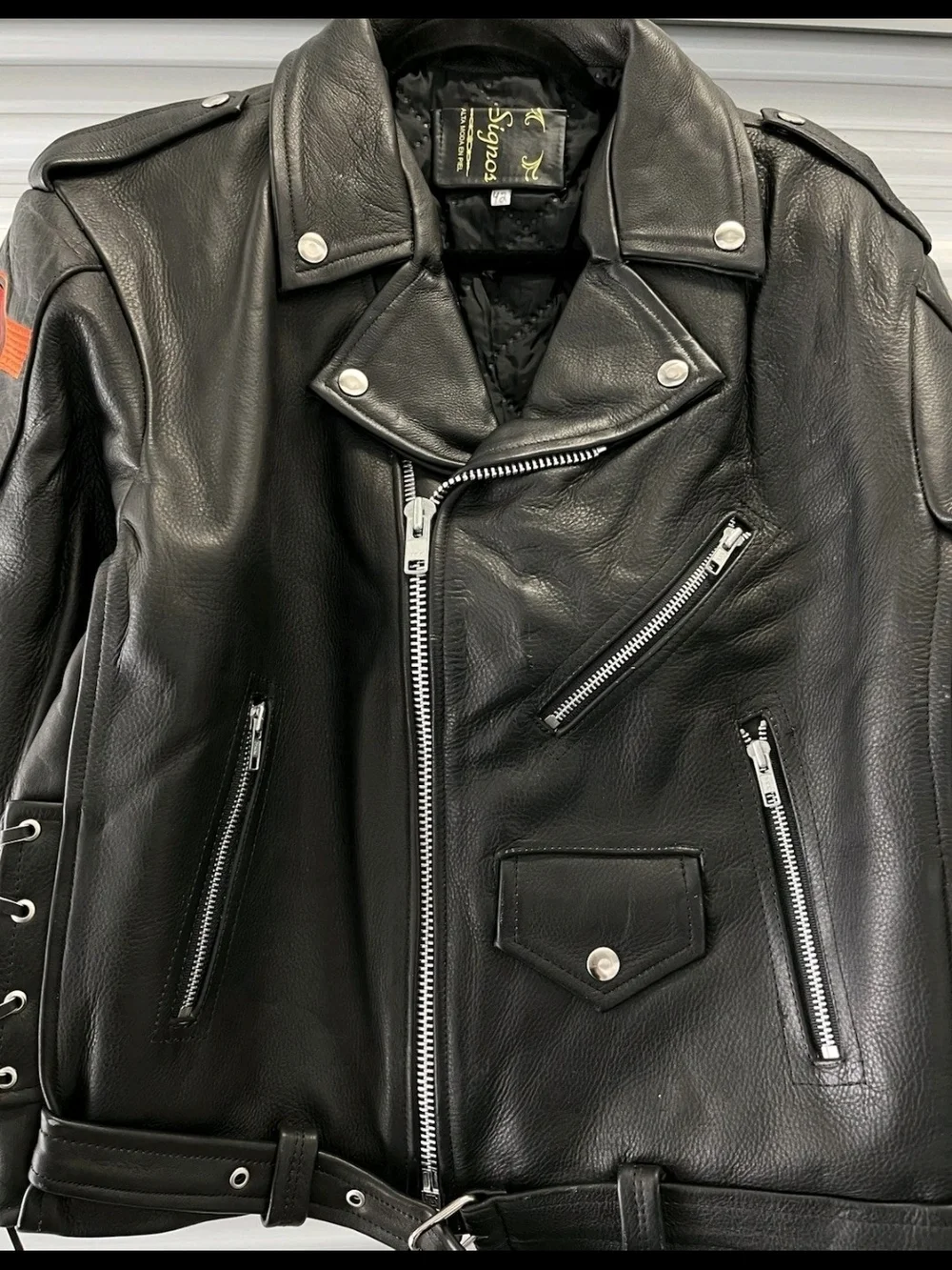 The Unbranded Brand classic black